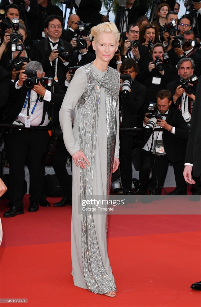 Rực rỡ sắc màu thảm đỏ khai mạc 'LHP Cannes 2019' Ruc ro sac mau tham do khai mac 'LHP Cannes 2019'