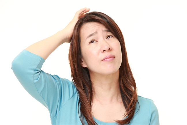 'Hay chúng ta ly hôn để anh cưới chị ấy?' 'Hay chung ta ly hon de anh cuoi chi ay?'