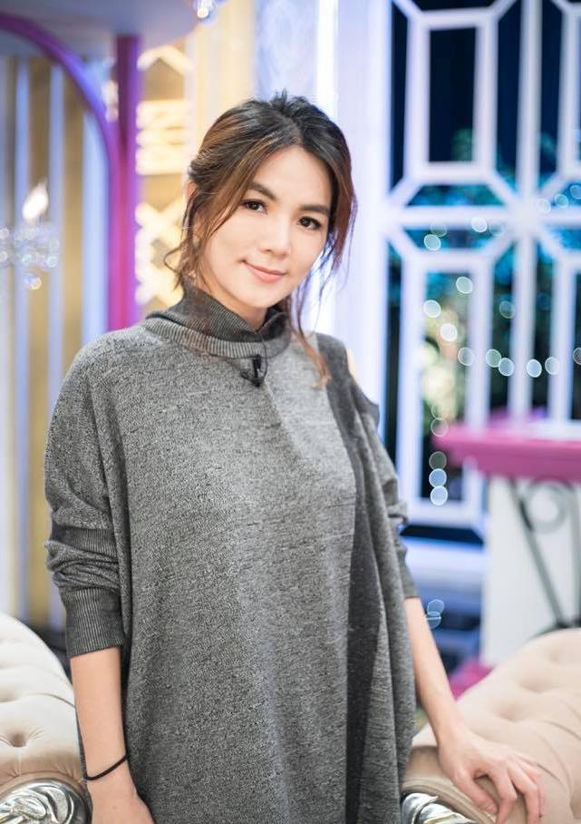 Nhiều nữ nghệ sĩ Hoa ngữ tổn hại sức khỏe nặng nề sau sinh con Nhieu nu nghe si Hoa ngu ton hai suc khoe nang ne sau sinh con