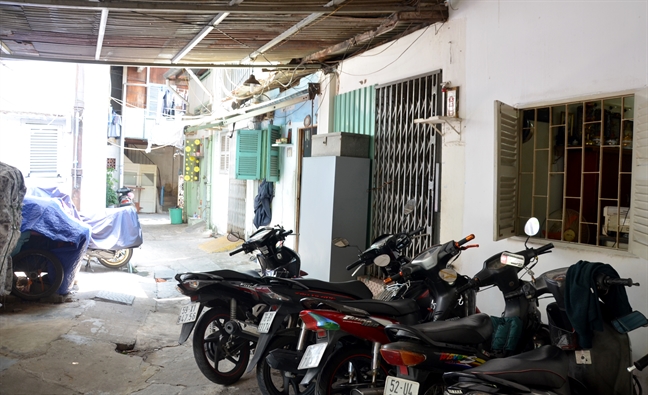 Ngăn người lạ vào nhà hàng xóm, hai phụ nữ bị đánh nhập viện Ngan nguoi la vao nha hang xom, hai phu nu bi danh nhap vien