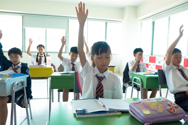 Giáo viên như cai ngục, cho con trú ẩn nơi đâu? Giao vien nhu cai nguc, cho con tru an noi dau?
