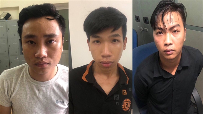 Công an TP.HCM giải cứu 13 cô gái bị lừa bán vào các 'động' massage kích dục Cong an TP.HCM giai cuu 13 co gai bi lua ban vao cac 'dong' massage kich duc