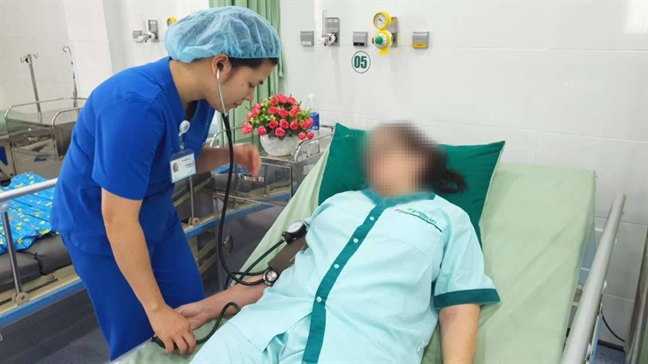 Nắng nóng gây mệt mỏi, đau đầu: Đừng lạm dụng thuốc giảm đau Nang nong gay met moi, dau dau: Dung lam dung thuoc giam dau