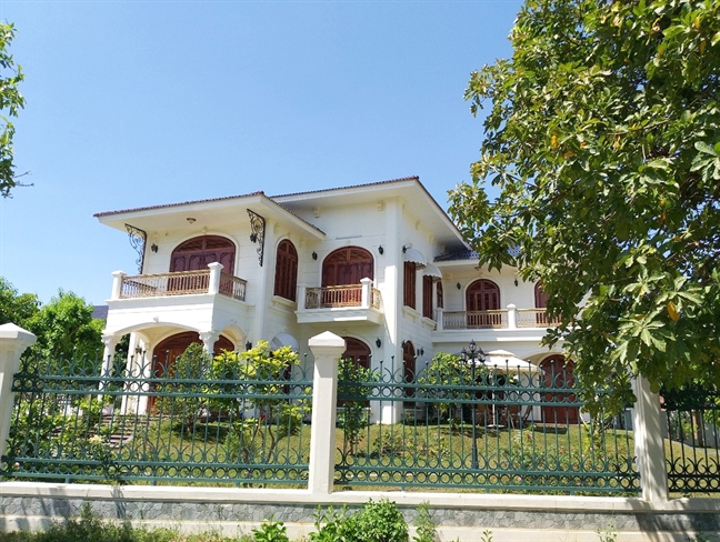 Nguyên Bí thư Tỉnh ủy nói về lô đất 1.261 m2: 'Họ đồng ý nhượng thì tôi mua thôi' Nguyen Bi thu Tinh uy noi ve lo dat 1.261 m2: 'Ho dong y nhuong thi toi mua thoi'