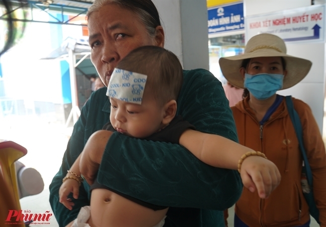 Đã có 2 ca tử vong do nắng nóng, bác sĩ hướng dẫn cách cứu người sốc nhiệt Da co 2 ca tu vong do nang nong, bac si huong dan cach cuu nguoi soc nhiet