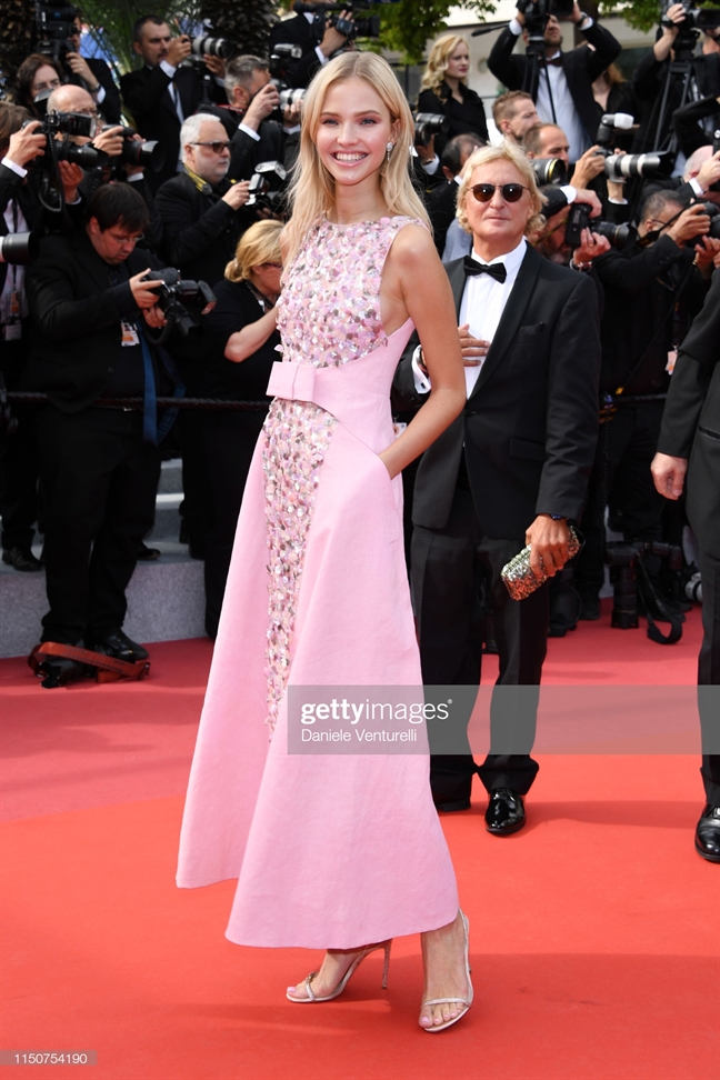 10 trang phục có thể mặc hàng ngày tại Cannes 2019 10 trang phuc co the mac hang ngay tai Cannes 2019