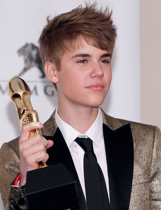 Justin Bieber và sự tụt dốc phong độ trong 10 năm Justin Bieber va su tut doc phong do trong 10 nam