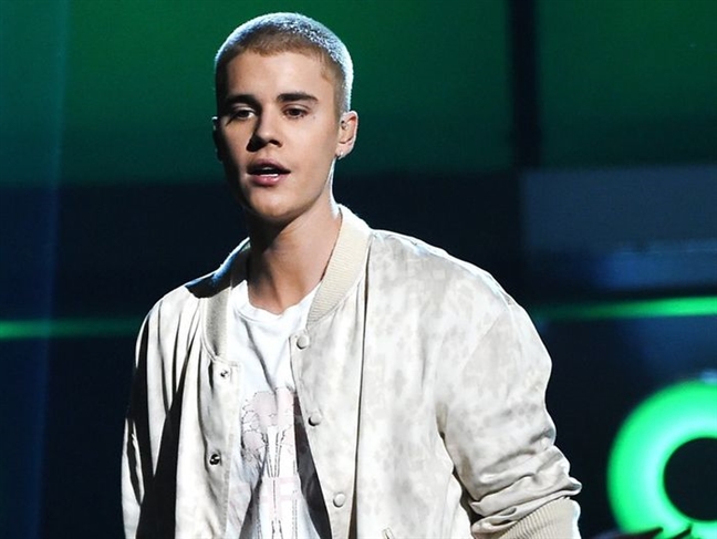 Justin Bieber và sự tụt dốc phong độ trong 10 năm Justin Bieber va su tut doc phong do trong 10 nam