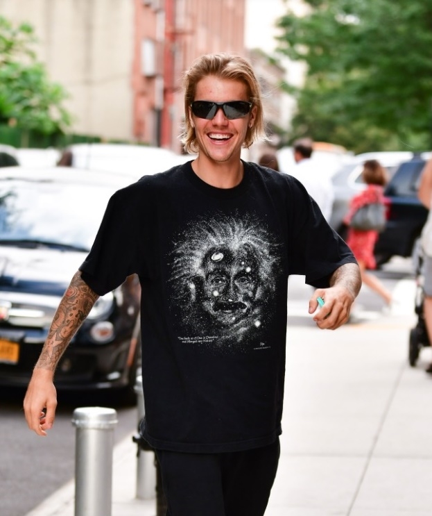 Justin Bieber và sự tụt dốc phong độ trong 10 năm Justin Bieber va su tut doc phong do trong 10 nam