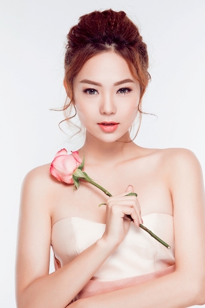 Minh Hằng - từ 'bé Heo' tròn trịa đến mỹ nhân Vline gợi cảm Minh Hang - tu 'be Heo' tron tria den my nhan Vline goi cam