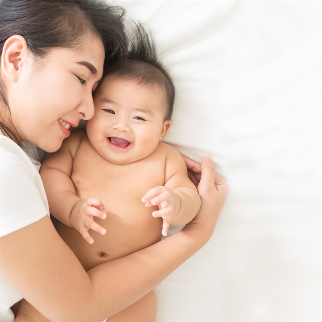 Trung gian của mẹ chồng nàng dâu là... bà hàng xóm Trung gian cua me chong nang dau la... ba hang xom