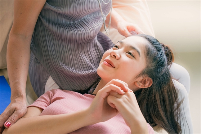 Hè sát nách rồi, tính sao đây? He sat nach roi, tinh sao day?