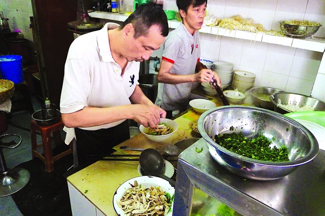 '60 năm cuộc đời', tô mì sườn Lò Siêu '60 nam cuoc doi', to mì suòn Lo Sieu