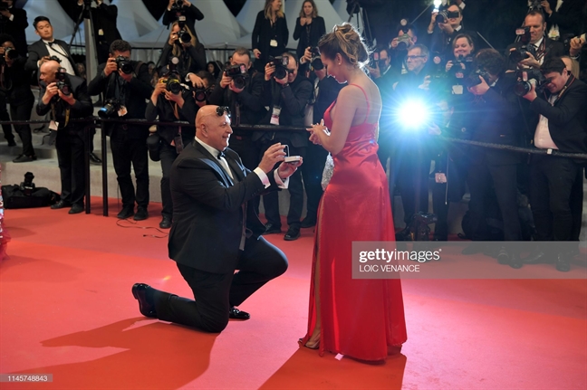 Thảm đỏ Cannes 2019: Chỉ dài 60m nhưng chứa đủ sự bát nháo của ngành giải trí Tham do Cannes 2019: Chi dai 60m nhung chua du su bat nhao cua nganh giai tri