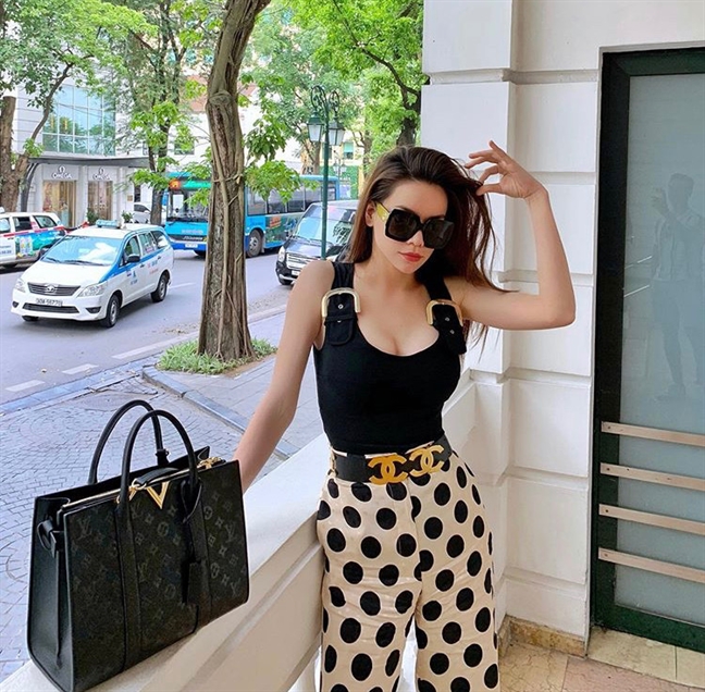 Hà Hồ, Tóc Tiên, Phí Phương Anh... có thời trang street style ấn tượng nhất tuần Ha Ho, Toc Tien, Phi Phuong Anh... co thoi trang street style an tuong nhat tuan