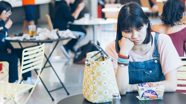 Rượu chồng uống mà tôi kiệt sức Ruou chong uong ma toi kiet suc