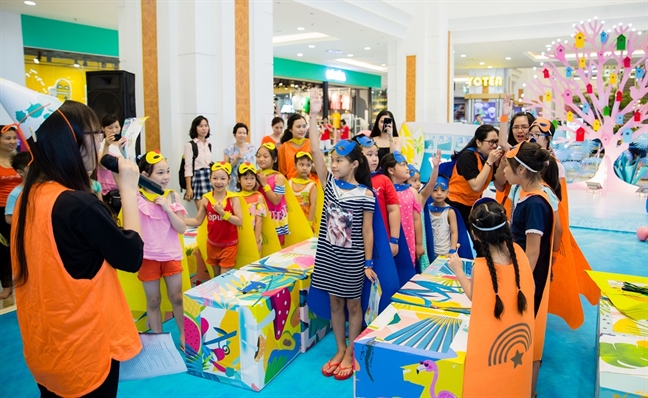 Đến Vincom 'Trải nghiệm hè khác biệt - Rực rỡ sắc cầu vồng' nhân dịp 1/6 Den Vincom 'Trai nghiem he khac biet - Ruc ro sac cau vong' nhan dip 1/6