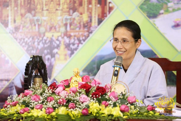 Đa số dư luận đồng thuận với vụ xử phạt chùa Ba Vàng 5 triệu đồng? Da so du luan dong thuan voi vu xu phat chua Ba Vang 5 trieu dong?