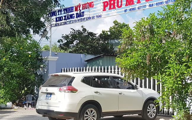 Vụ đại gia xăng dầu Trịnh Sướng: Dùng bột màu để làm xăng giả Vu dai gia xang dau Trinh Suong: Dung bot mau de lam xang gia