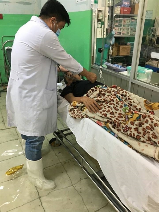 Bệnh viện công đã quá tải còn 'chảy máu chất xám' Bẹnh viẹn cong dã quá tải còn 'chảy máu chát xám'