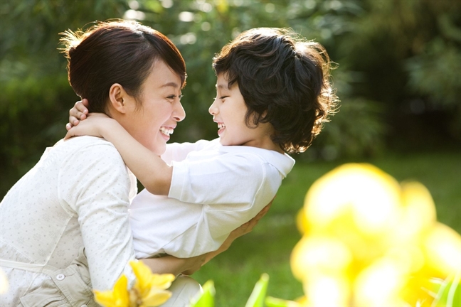 Cha dượng có phải cấp dưỡng cho con riêng sau ly hôn? Cha duong co phai cap duong cho con rieng sau ly hon?