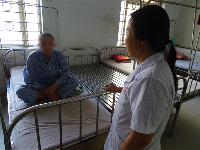 Bệnh nhân vô danh canh cửa tại Bệnh viện Tâm thần hàng chục năm Benh nhan vo danh canh cua tai Benh vien Tam than hang chuc nam