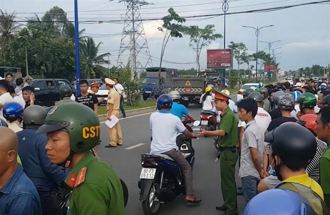 Nhậu say, công an gây gổ, đánh nhau Nhau say, cong an gay go, danh nhau