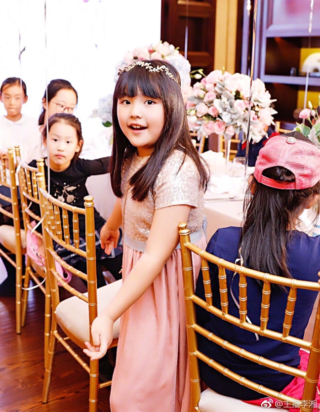 Những đứa trẻ ‘ngậm thìa vàng’ trong làng giải trí Hoa ngữ Nhung dua tre ‘ngam thia vang’ trong lang giai tri Hoa ngu