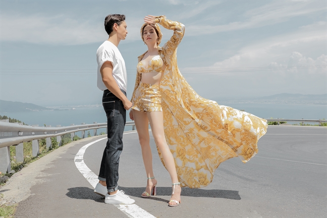 5 cặp đôi Vbiz không chỉ đẹp đôi còn có style cực 'chất' 5 cap doi Vbiz khong chi dep doi con co style cuc 'chat'