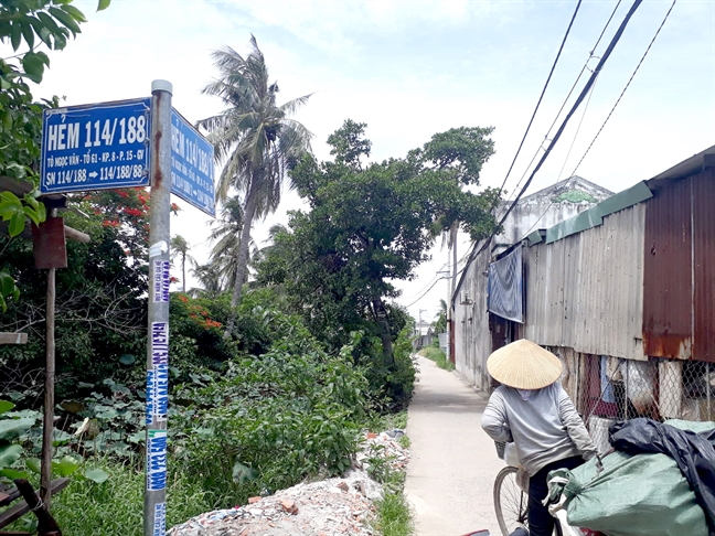Giữa Sài Gòn, cả trăm hộ dân triền miên dùng nước bẩn Giua Sai Gon, ca tram ho dan trien mien dung nuoc ban
