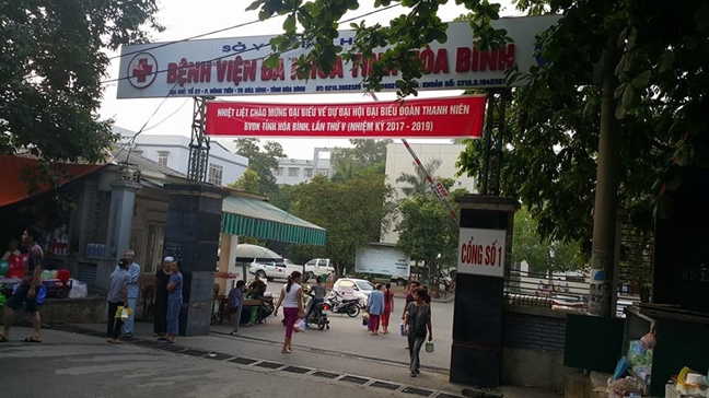 Chạy đua với 'thần chết' để cứu các nạn nhân trong vụ tai nạn làm 34 người thương vong Chay dua voi 'than chet' de cuu cac nan nhan trong vu tai nan lam 34 nguoi thuong vong