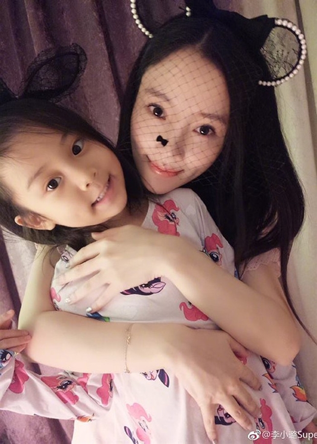 Đọ vẻ đáng yêu của các tiểu công chúa nhà sao Hoa ngữ Do ve dang yeu cua cac tieu cong chua nha sao Hoa ngu