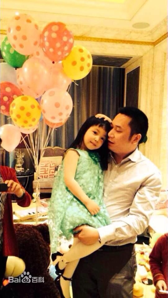 Đọ vẻ đáng yêu của các tiểu công chúa nhà sao Hoa ngữ Do ve dang yeu cua cac tieu cong chua nha sao Hoa ngu