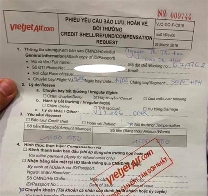 Bị Vietjet delay quá 4 tiếng, khách hàng có thể yêu cầu bồi thường Bi Vietjet delay qua 4 tieng, khach hang co the yeu cau boi thuong