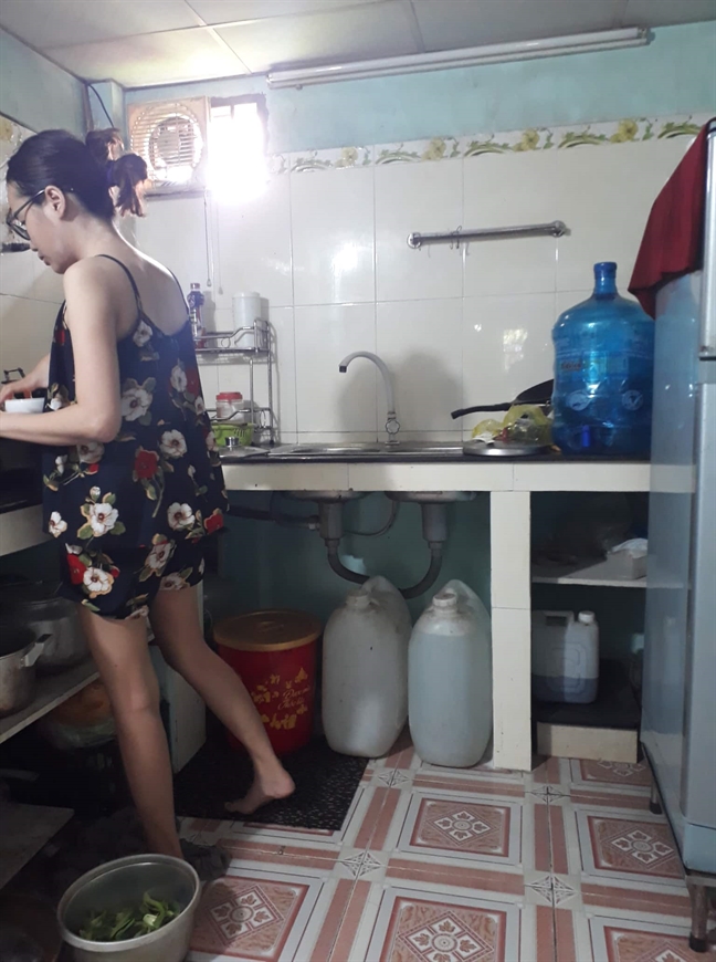 Vụ 'cả trăm hộ triền miên dùng nước bẩn', lãnh đạo phường cũng không rõ khi nào có nước máy Vu 'ca tram ho trien mien dung nuoc ban', lanh dao phuong cung khong ro khi nao co nuoc may