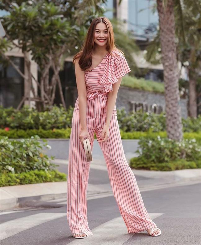 Thanh Hằng khoe gu thời trang ngày càng trẻ trung khó cưỡng Thanh Hang khoe gu thoi trang ngay cang tre trung kho cuong