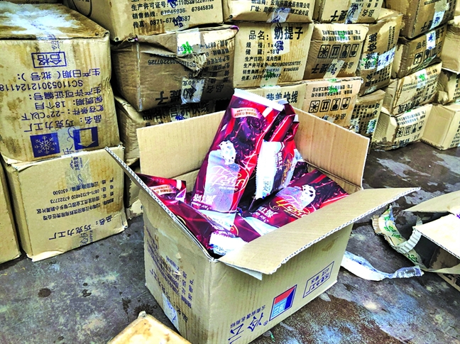 Đồ ăn vặt Trung Quốc nhập lậu dưới mác xách tay Do an vat Trung Quoc nhap lau duoi mac xach tay