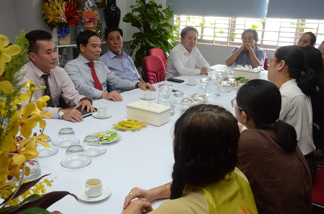 Phó bí thư Thường trực Thành ủy TP.HCM thăm, chúc mừng Báo Phụ Nữ TP.HCM Pho bi thu Thuong truc Thanh uy TP.HCM tham, chuc mung Bao Phu Nu TP.HCM