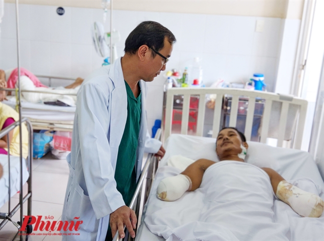 Ám ảnh những người đàn ông khỏe mạnh bị cắt hết chân tay do điện cao thế Am anh nhung nguoi dan ong khoe manh bi cat het chan tay do dien cao the