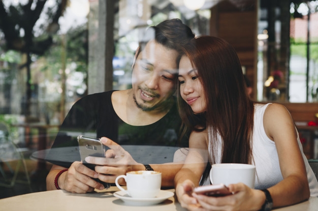 Lỡ khoe hạnh phúc trên Facebook Lo khoe hanh phuc tren Facebook