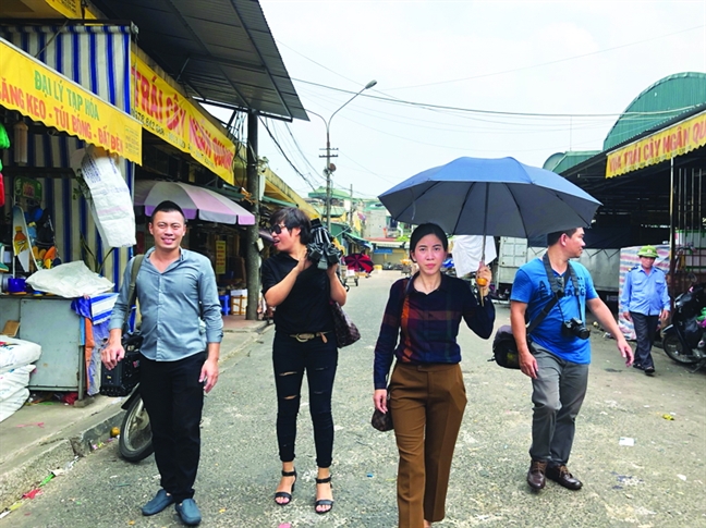 Nữ nhà báo điều tra Liên Liên: 'Có những thứ chúng ta yêu mà không sợ bị phản bội' Nu nha bao dieu tra Lien Lien: 'Co nhung thu chung ta yeu ma khong so bi phan boi'
