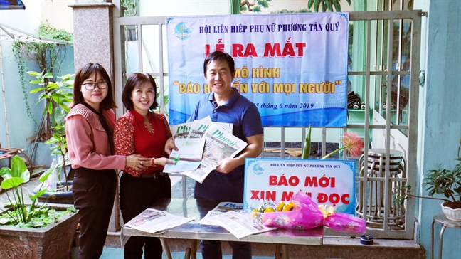 Đi cà phê, đọc báo Hội Di ca phe, doc bao Hoi