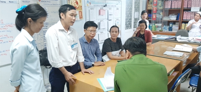 Bé 14 tuổi 'được' cậu ruột dẫn đi phá thai không muốn về nhà sau khi rời BV Từ Dũ Be 14 tuoi 'duoc' cau ruot dan di pha thai khong muon ve nha sau khi roi BV Tu Du