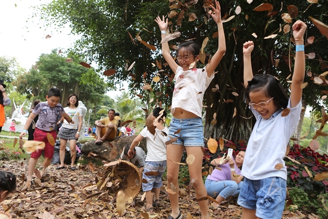 Mẹ chồng nổi giận khi con dâu không cho cháu về nghỉ hè Me chong noi gian khi con dau khong cho chau ve nghi he