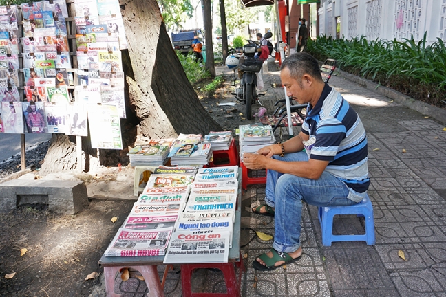 Sạp báo bây giờ khác xưa thế nào? Sap bao bay gio khac xua the nao?