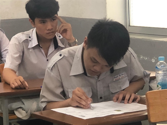 Ngày làm thủ tục dự thi: Không có nhiều sai sót Ngay lam thu tuc du thi: Khong co nhieu sai sot