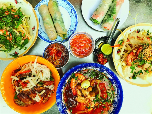 Ăn hàng ở chợ Bàn Cờ An hang o cho Ban Co