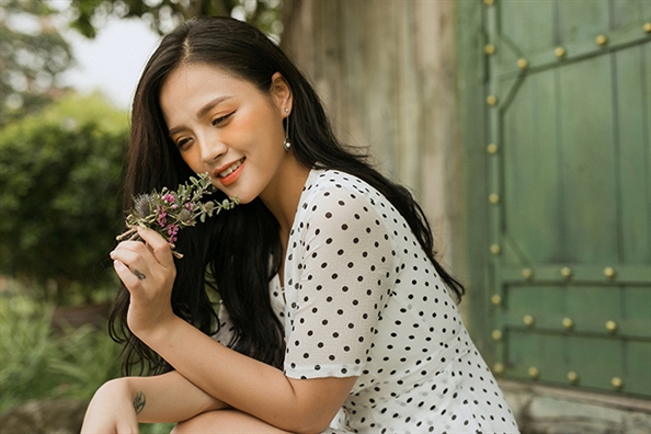 Thu Quỳnh: Từ My 'sói' ranh mãnh đến cô gái dịu dàng trong 'Về nhà đi con' Thu Quỳnh: Tu My 'soi' ranh manh den co gai diu dang trong 'Ve nha di con'
