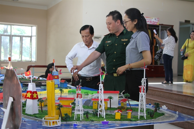 Thiêng liêng biển đảo Tổ Quốc Thieng lieng bien dao To Quoc