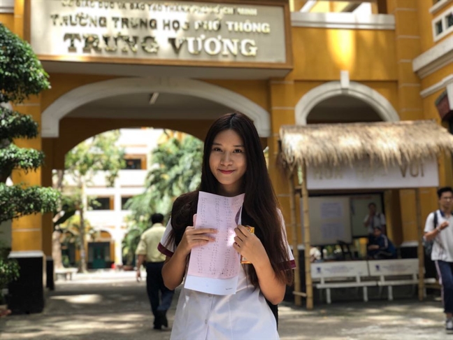 Đề dễ, thí sinh cười tươi 'tạm biệt' kỳ thi De de, thi sinh cuoi tuoi 'tam biet' ky thi